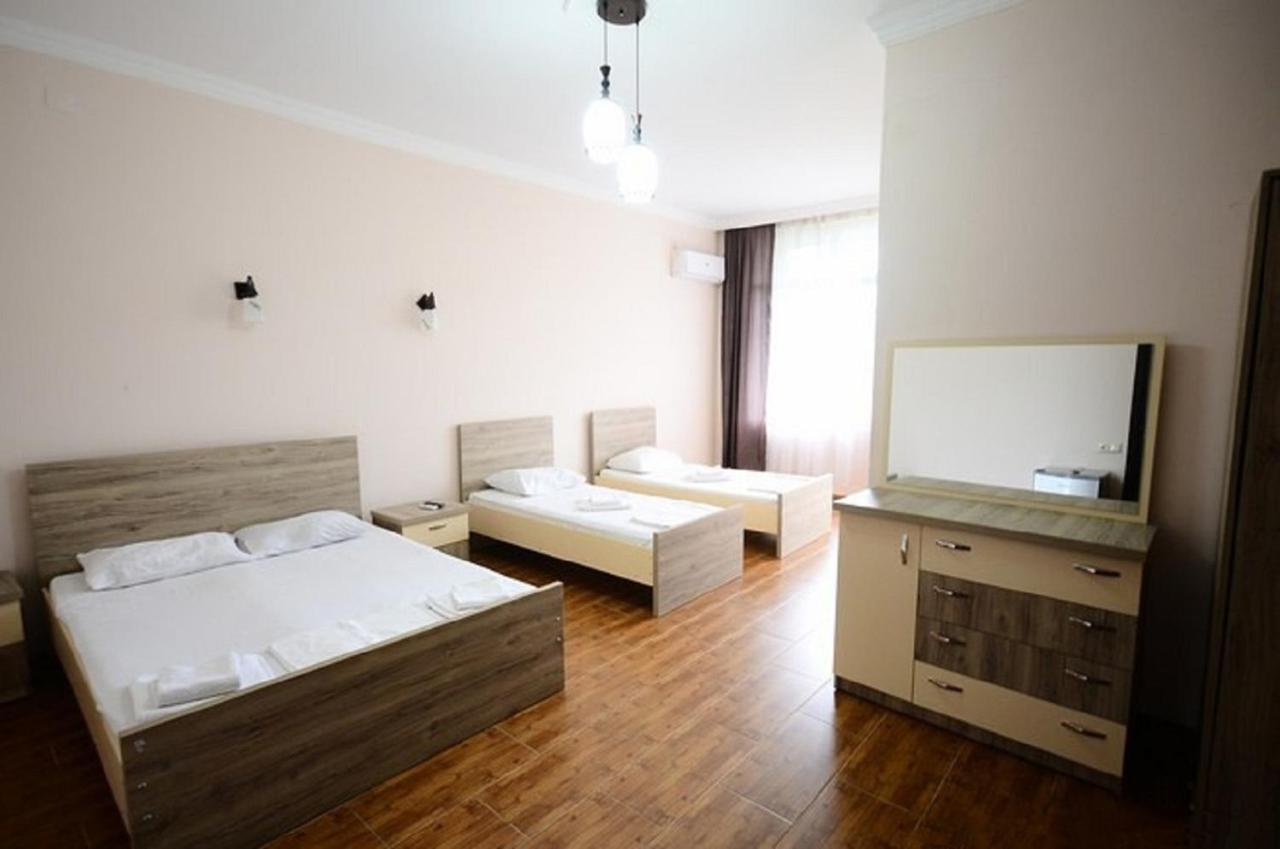 Hulus Hotel Makhinjauri Exterior photo
