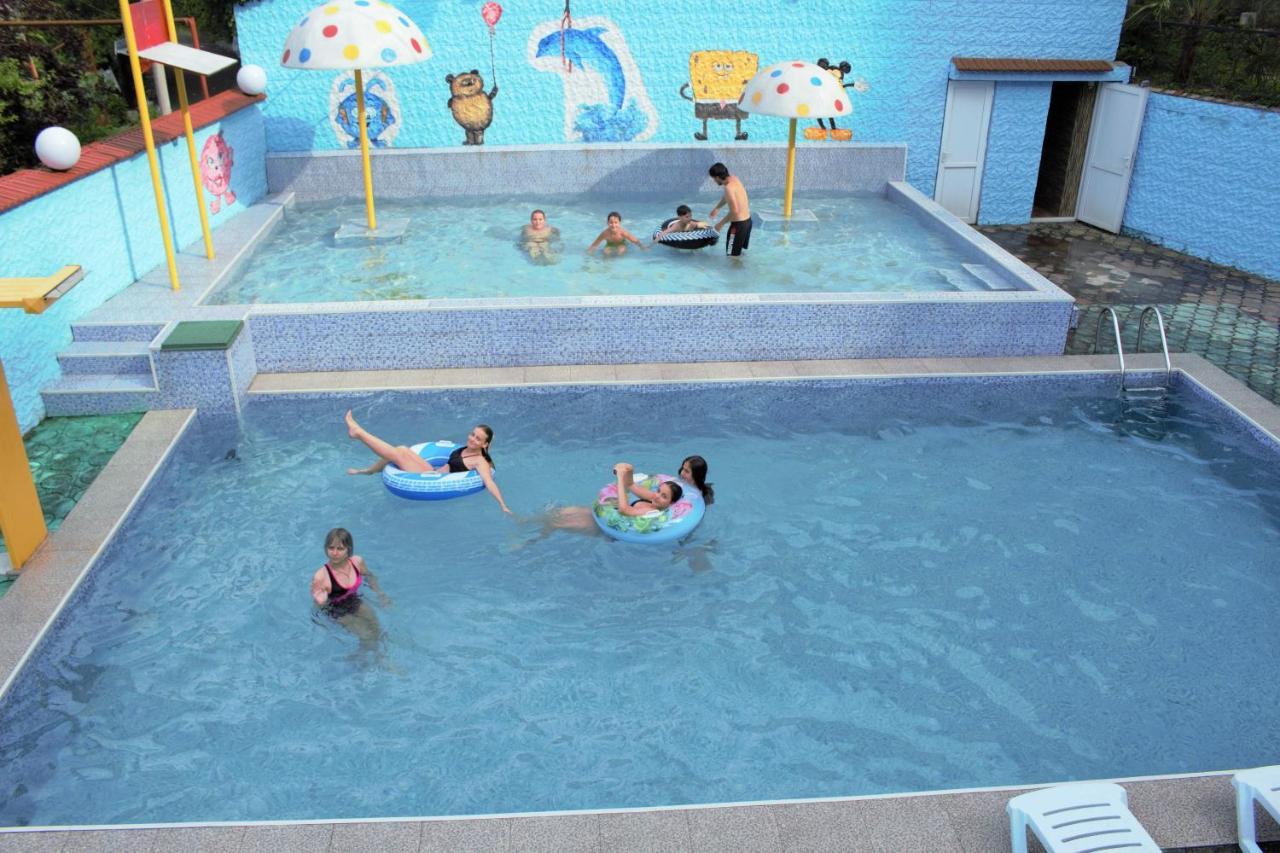 Hulus Hotel Makhinjauri Exterior photo